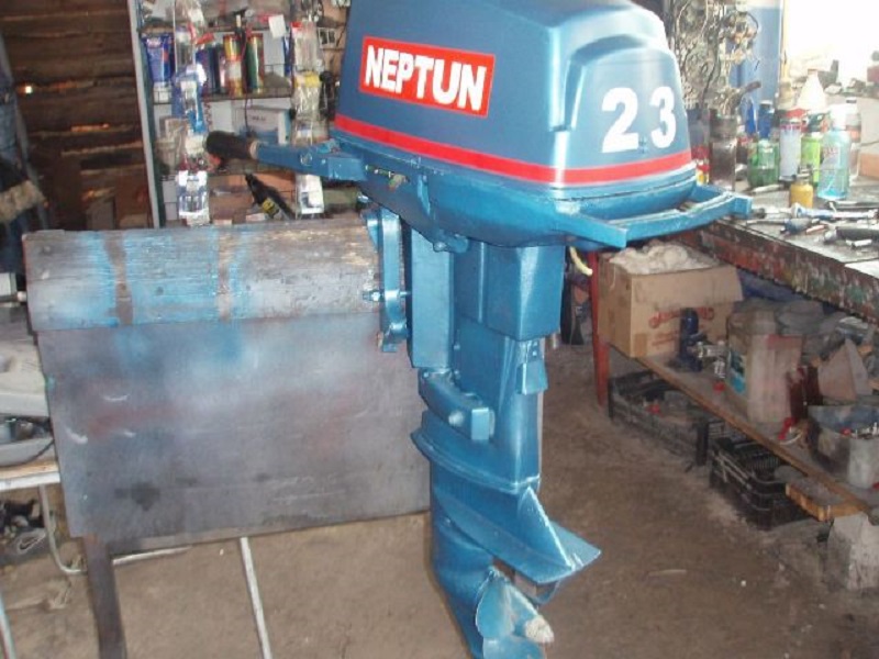 Лодочный мотор “Нептун 23”